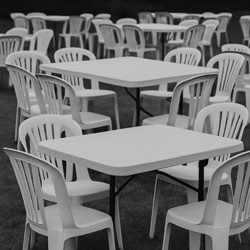 mesa y sillas alqulamebcn